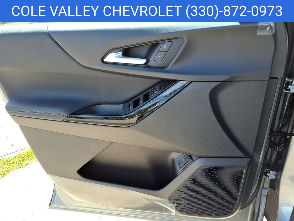New 2026 Chevrolet Equinox LT w/ Convenience Package II FWD image 7