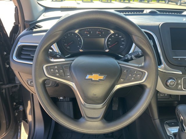 Used 2022 Chevrolet Equinox LS w/ LS Convenience Package image 18