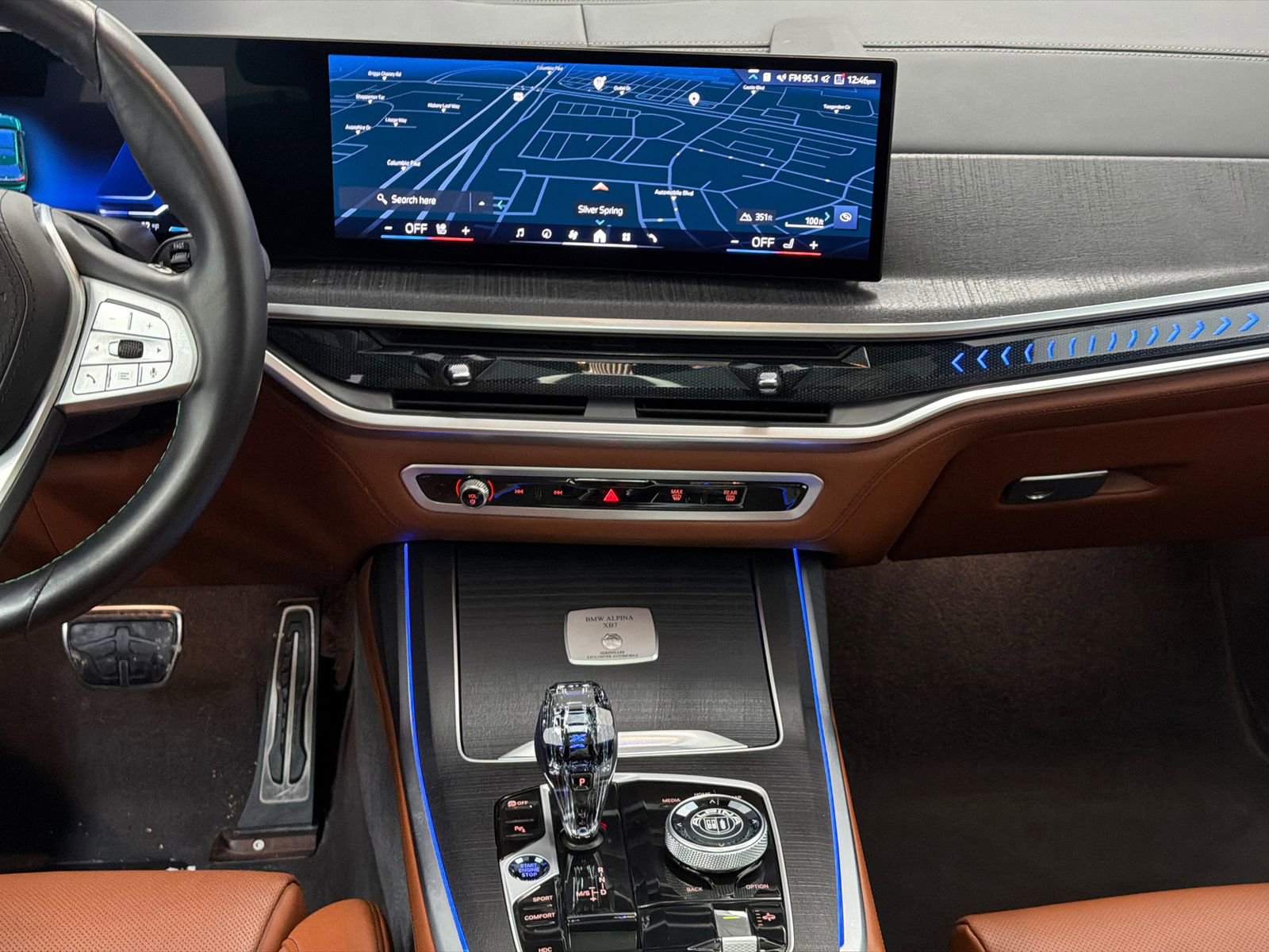 Used 2024 BMW ALPINA XB7 image 30