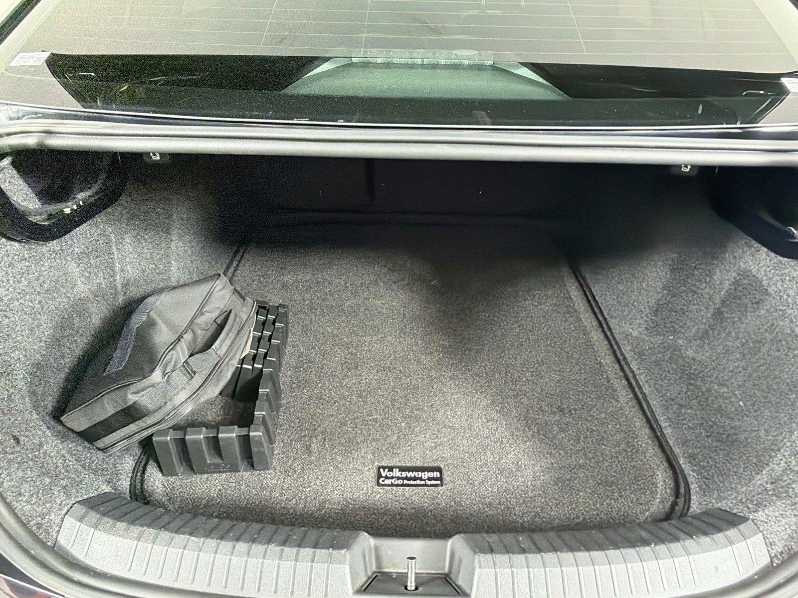 Used 2022 Volkswagen Jetta SE FWD image 24