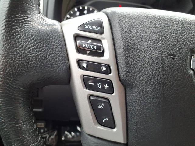 Used 2021 Nissan Titan SV w/ SV Convenience Package image 27