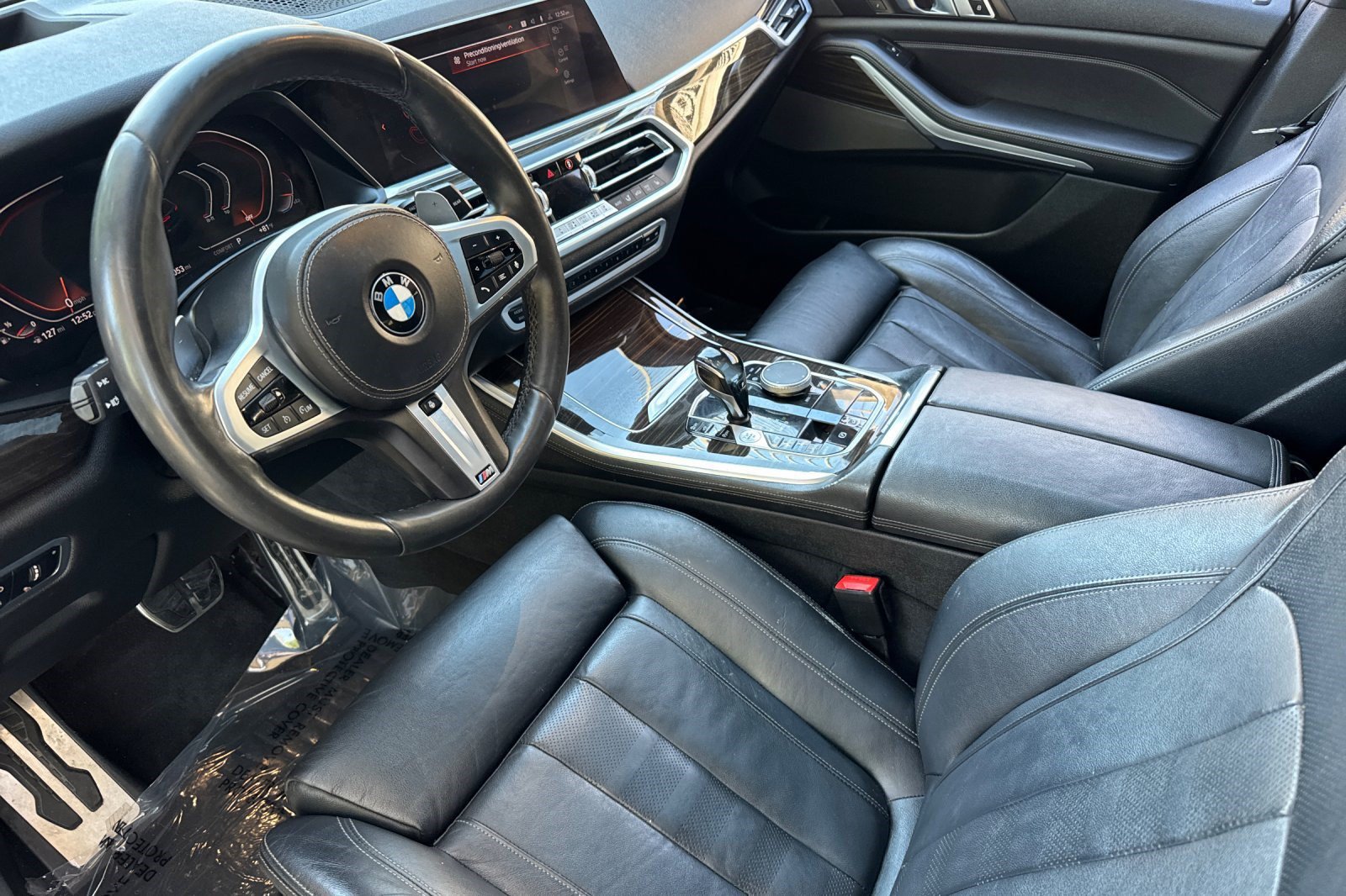 Used 2019 BMW X5 xDrive40i w/ M Sport Package AWD/4WD image 4