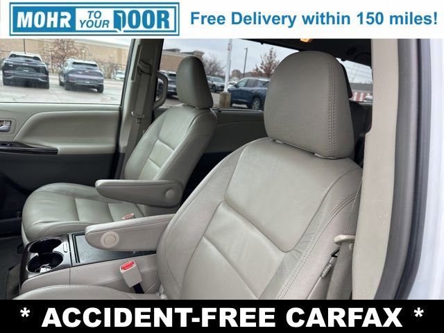 Used 2017 Toyota Sienna XLE Premium image 9