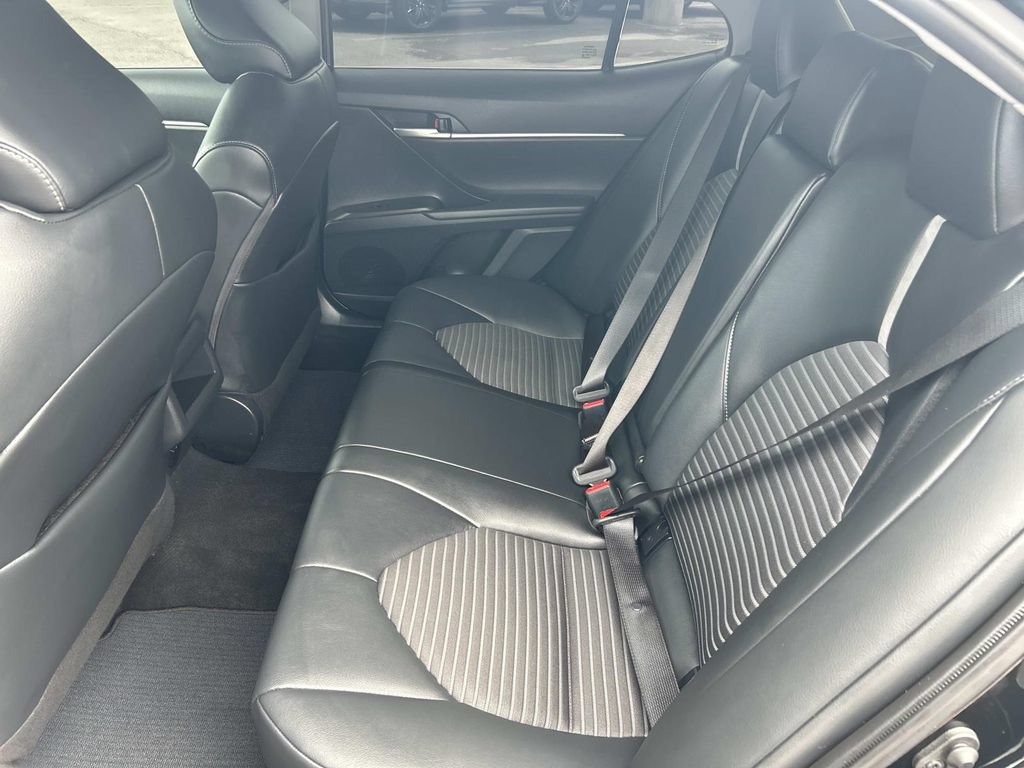 Used 2024 Toyota Camry SE FWD image 15