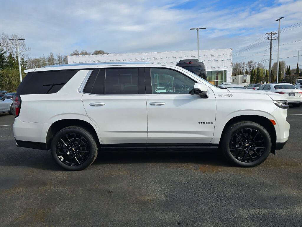 Used 2022 Chevrolet Tahoe High Country AWD/4WD image 9
