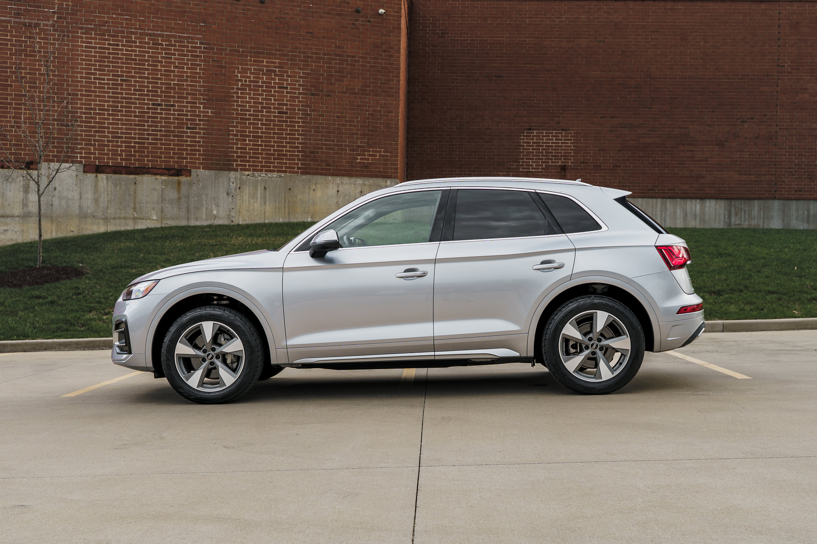 Used 2022 Audi Q5 2.0T Premium Plus w/ Premium Plus Package image 6