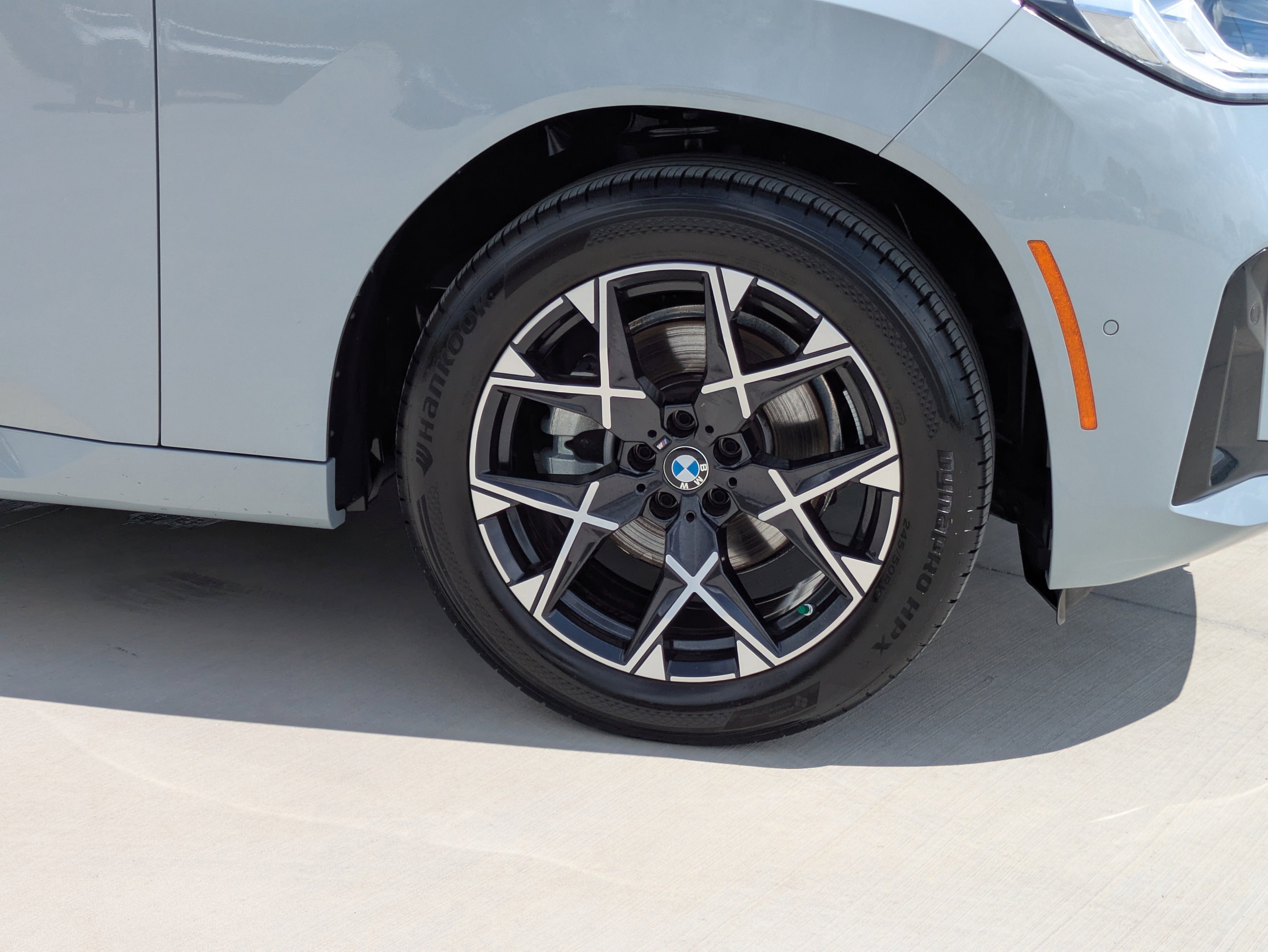 Used 2025 BMW X3 xDrive30i image 9