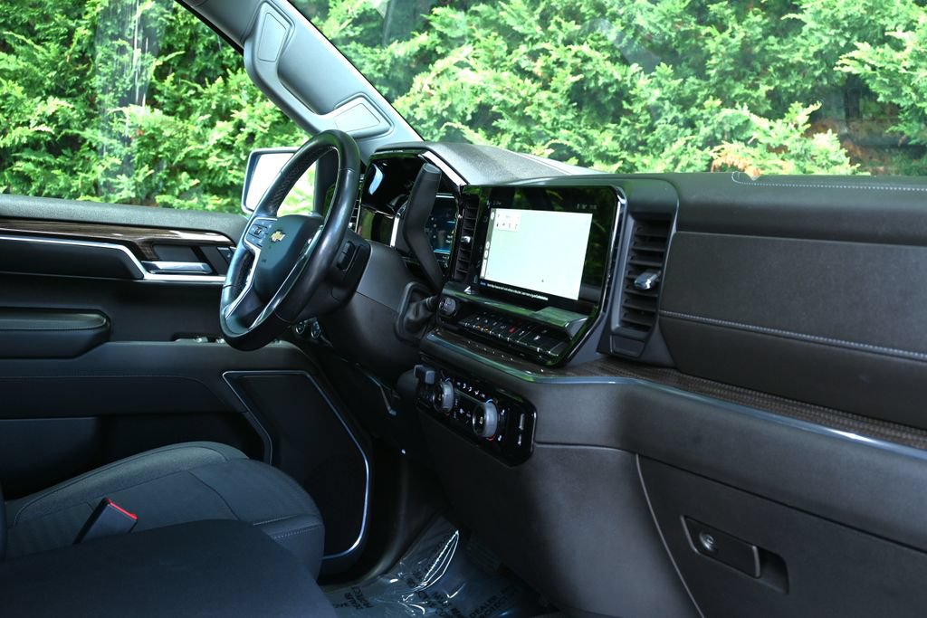 Used 2022 Chevrolet Silverado 1500 LT w/ All Star Edition Plus AWD/4WD image 32