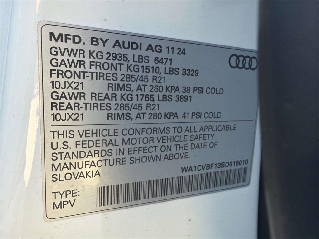 Used 2025 Audi Q8 Prestige image 21