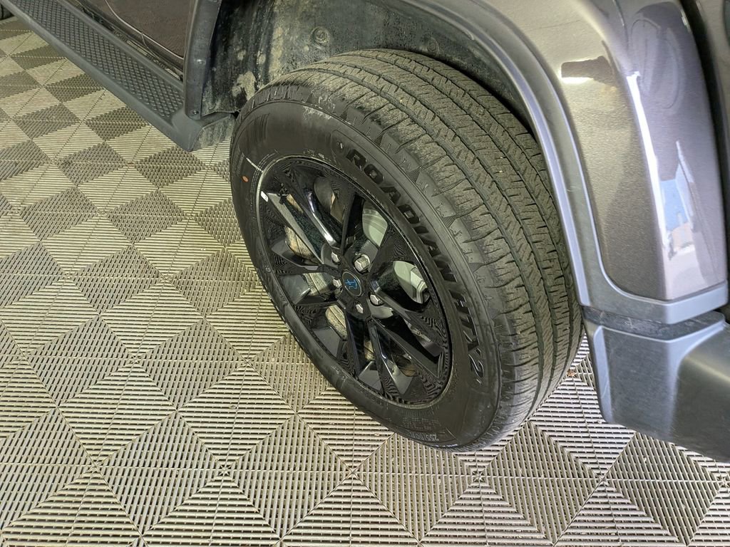 Certified 2025 Jeep Wrangler Unlimited Sahara image 16