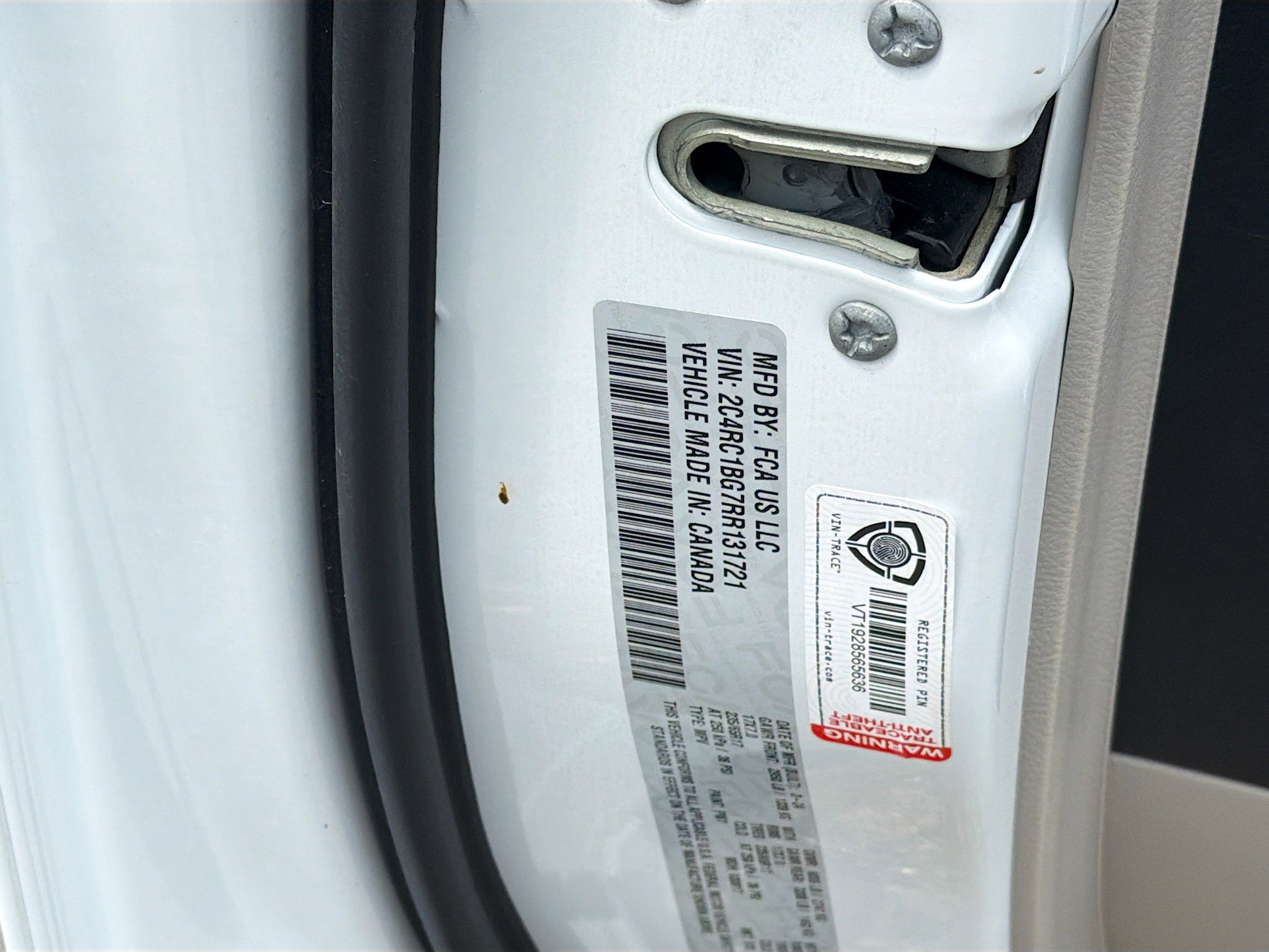 Used 2024 Chrysler Pacifica Touring-L image 40