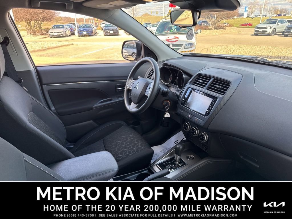 Used 2025 Mitsubishi Outlander Sport ES image 36