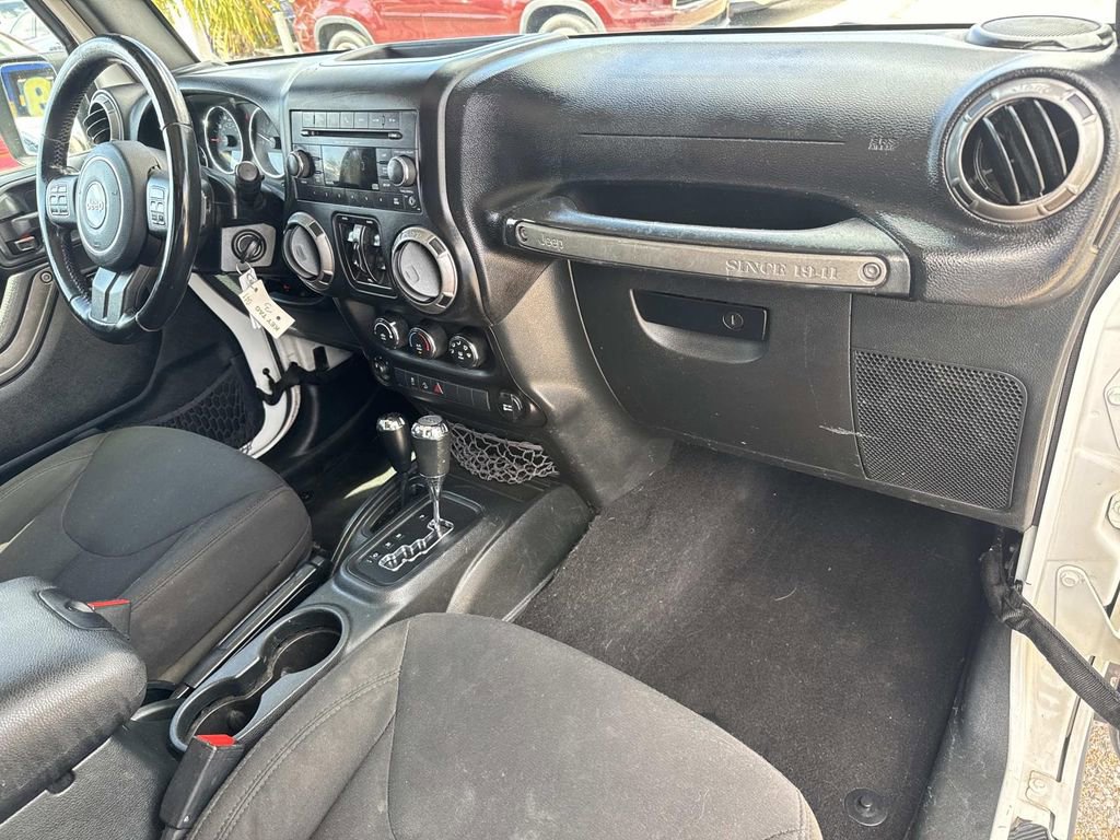 Used 2018 Jeep Wrangler Unlimited Sport S image 14