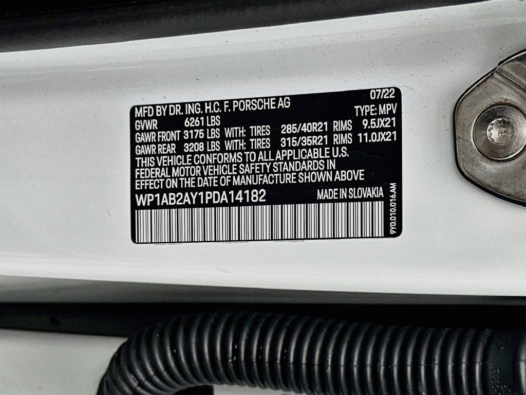 Certified 2023 Porsche Cayenne S w/ Premium Package Plus AWD/4WD image 31