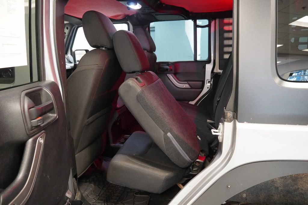 Used 2018 Jeep Wrangler Unlimited Sport S image 21