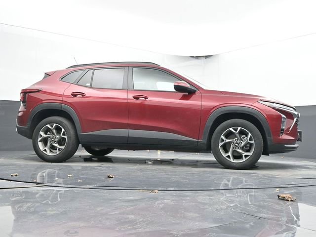Used 2025 Chevrolet Trax LT image 51