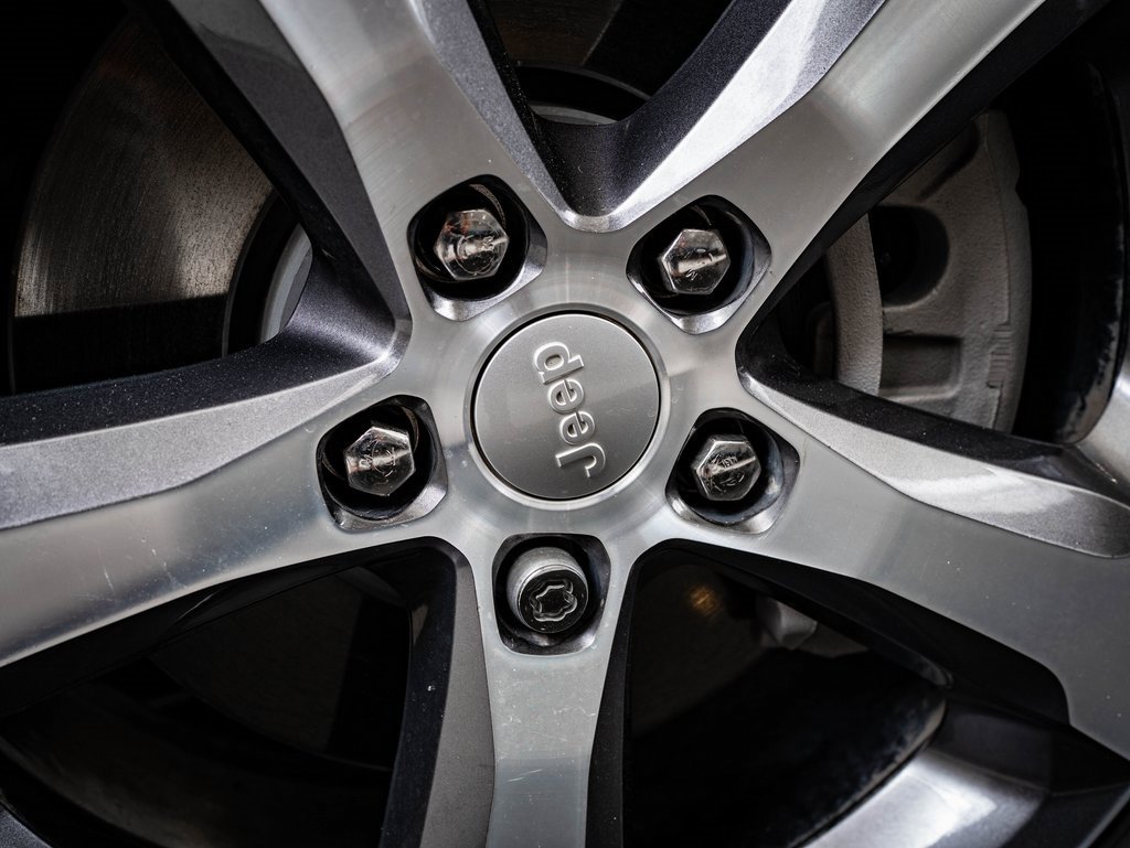 Used 2022 Jeep Grand Cherokee Limited 4xe image 8