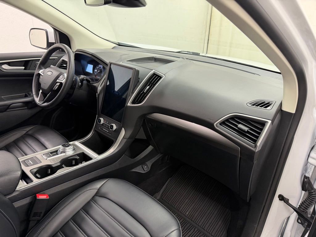 Used 2024 Ford Edge SEL w/ Convenience Package AWD/4WD image 11