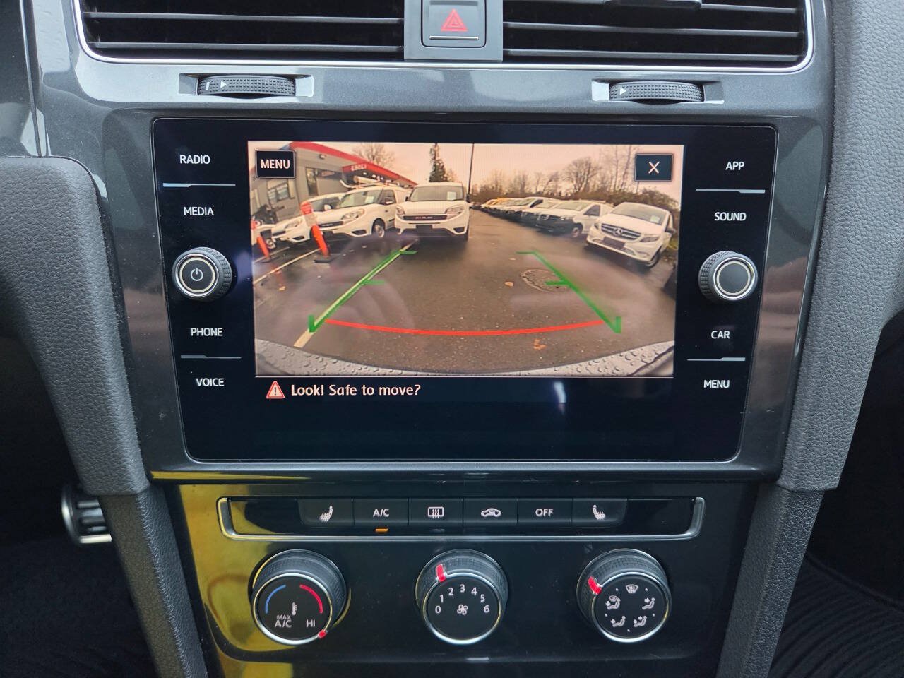 Used 2018 Volkswagen Golf Alltrack SE AWD/4WD image 10