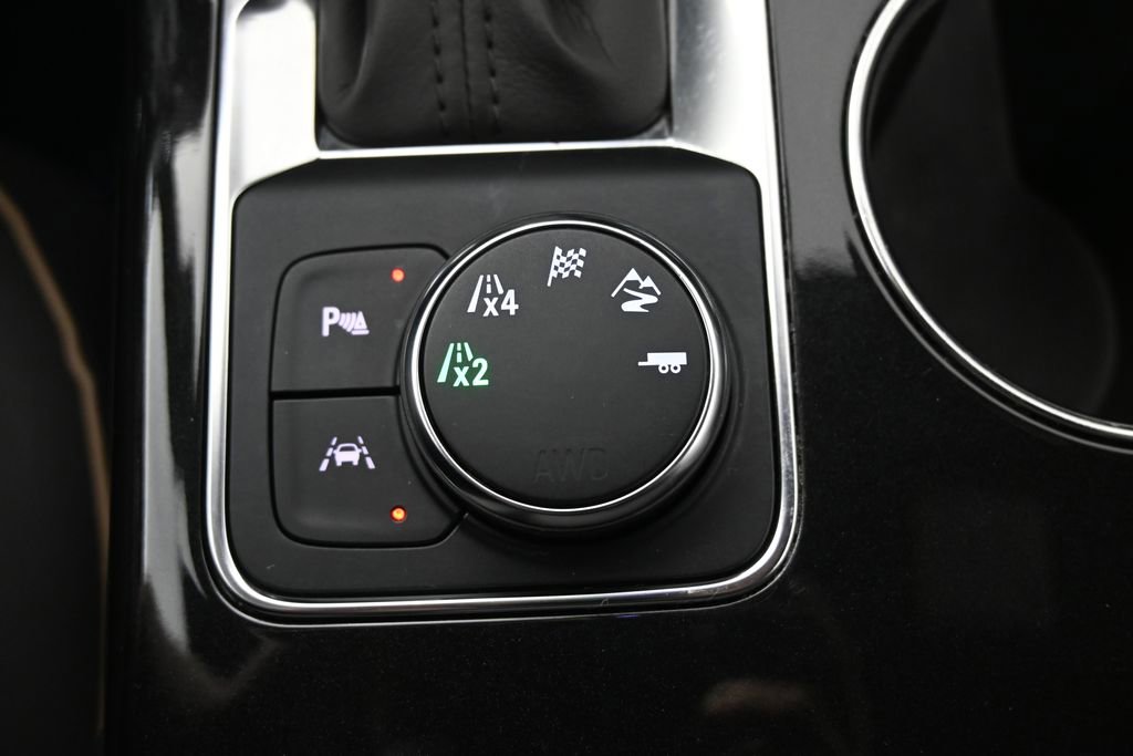 Used 2022 Chevrolet Blazer Premier w/ Enhanced Convenience Package image 32