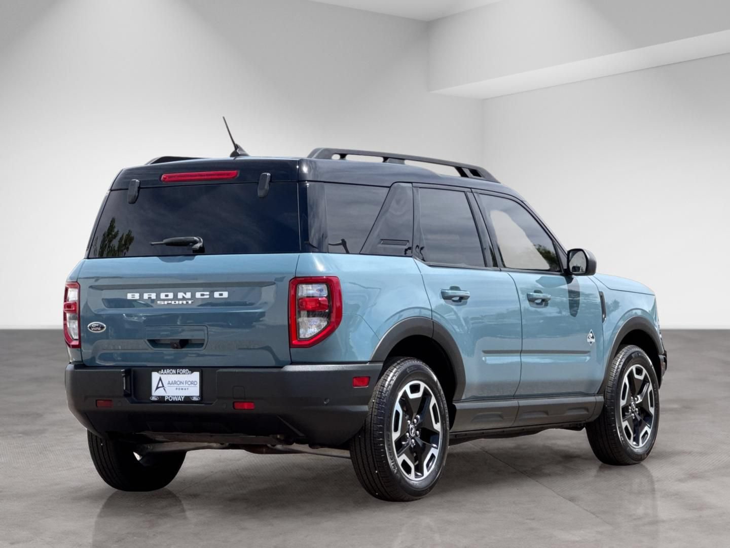 Used 2022 Ford Bronco Sport Outer Banks w/ Tech Package AWD/4WD image 6