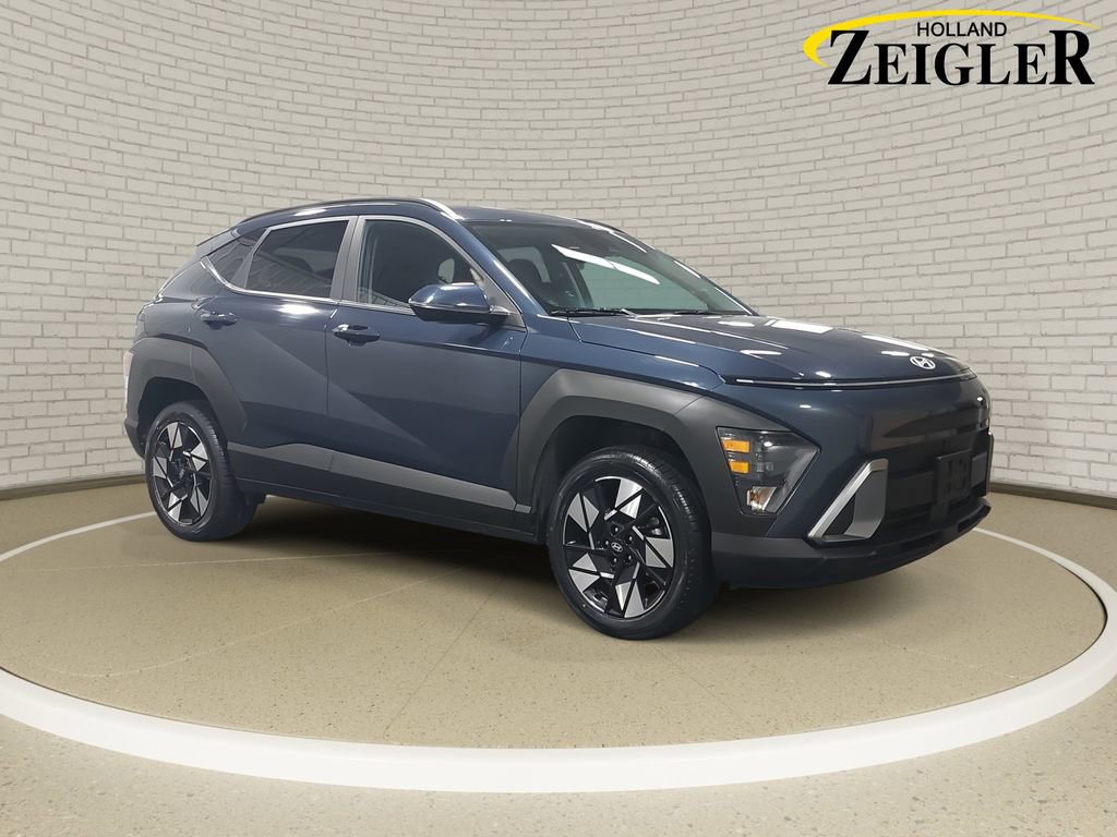 Certified 2025 Hyundai Kona SEL image 3