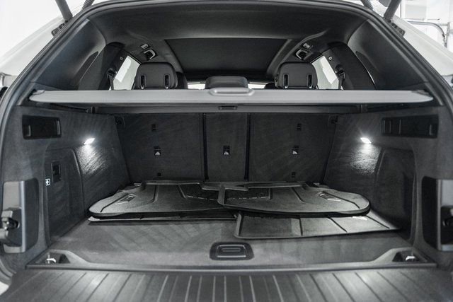 Used 2023 BMW X5 xDrive40i w/ M Sport Package image 9