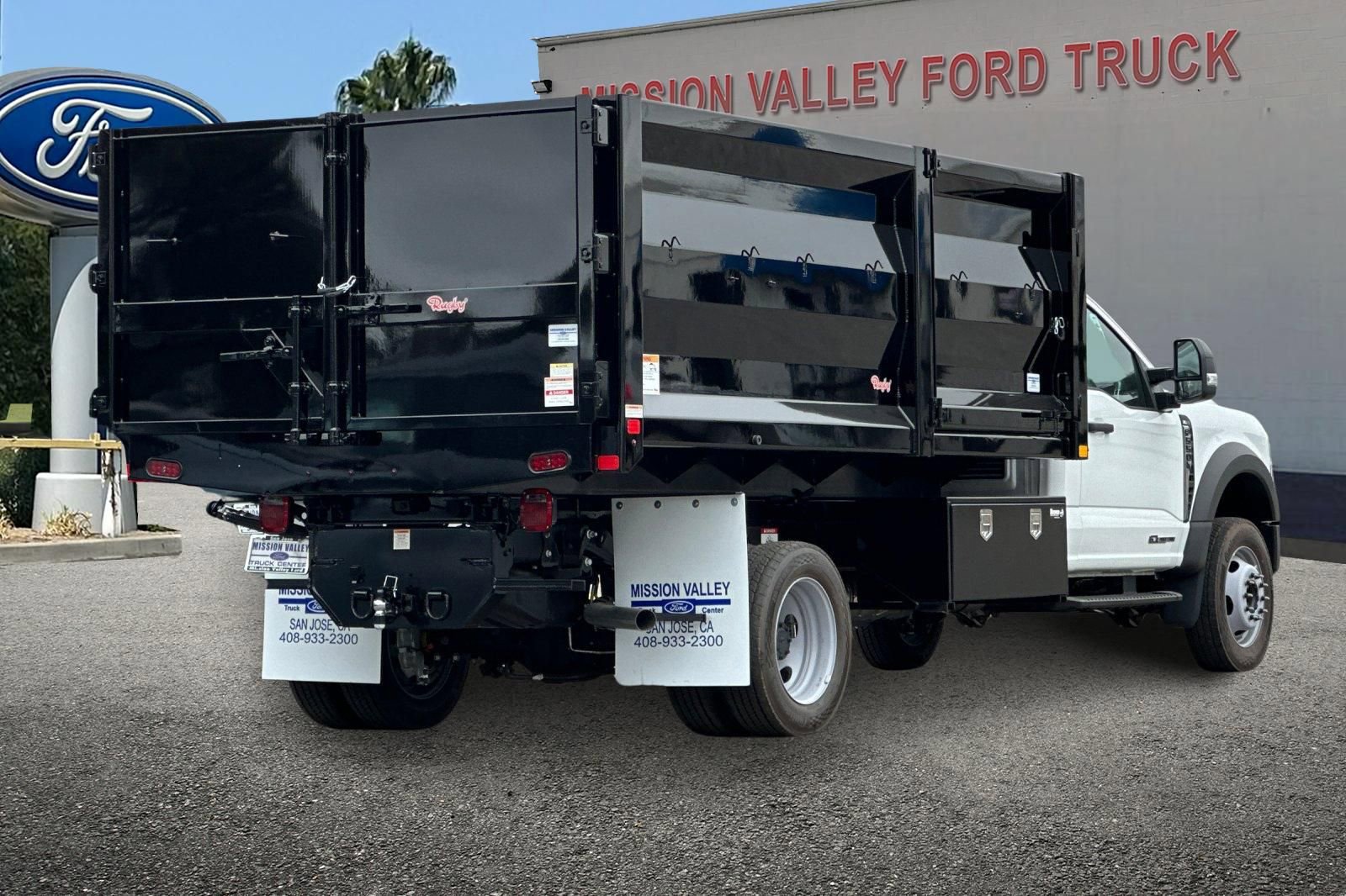 New 2025 Ford F550 2WD Regular Cab Super Duty image 4