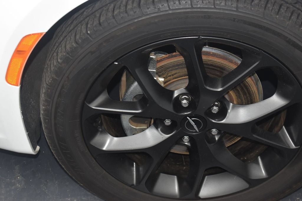 Used 2025 Chrysler Pacifica Limited FWD image 14
