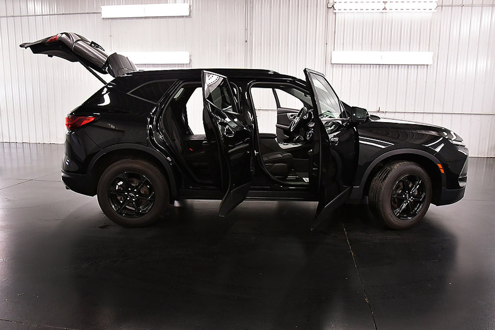 Used 2024 Chevrolet Blazer LT w/ Convenience Package AWD/4WD image 30