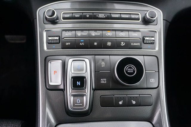 Used 2023 Hyundai Santa Fe SEL w/ Cargo Package FWD image 16
