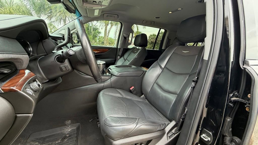 Used 2016 Cadillac Escalade ESV 2WD image 21