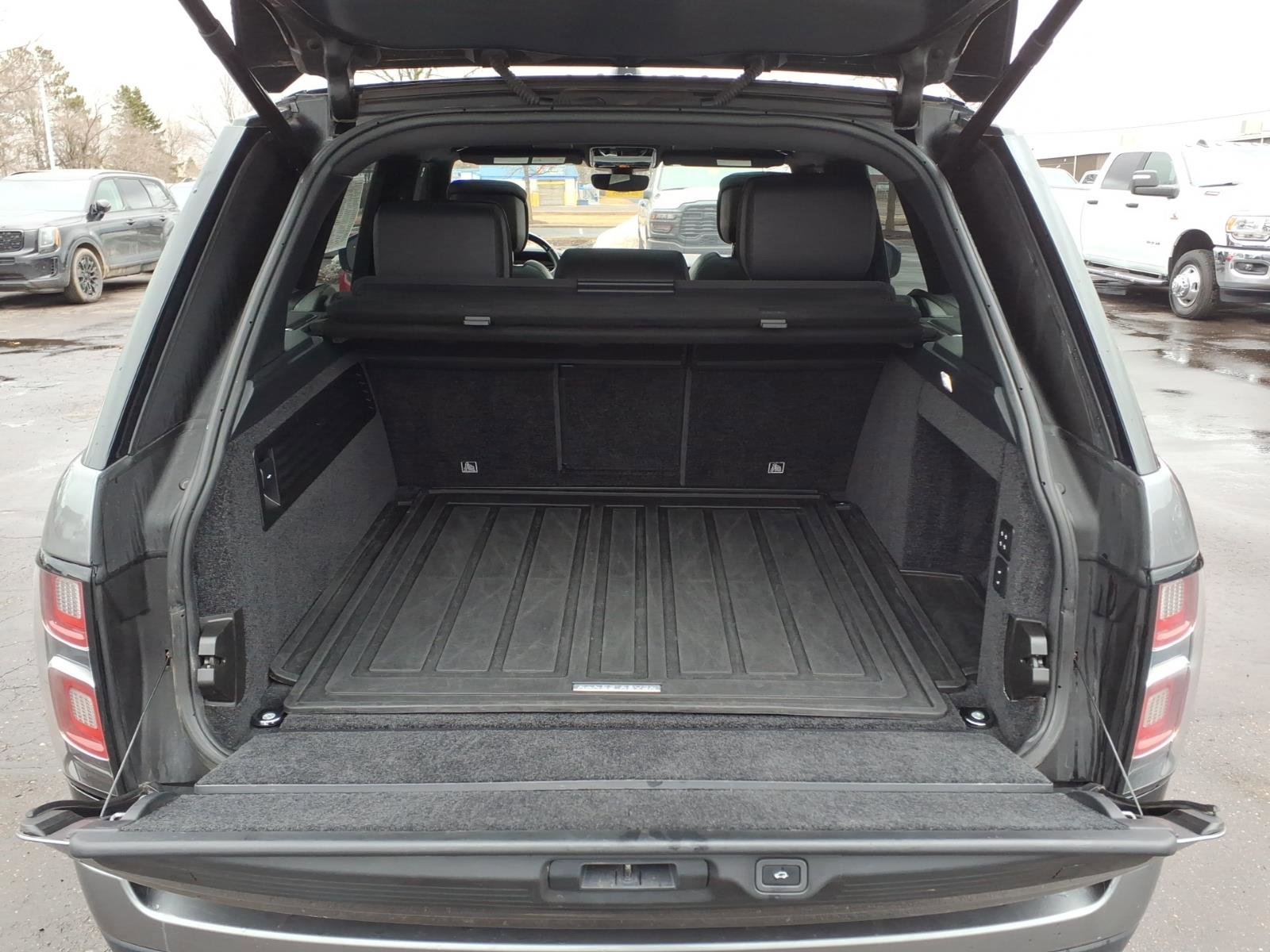 Used 2022 Land Rover Range Rover Westminster Edition image 20