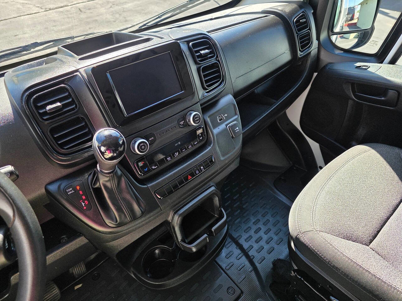 Used 2023 RAM ProMaster 2500 image 17