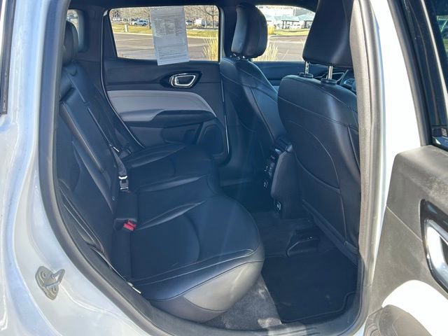 Used 2023 Jeep Compass Limited image 29