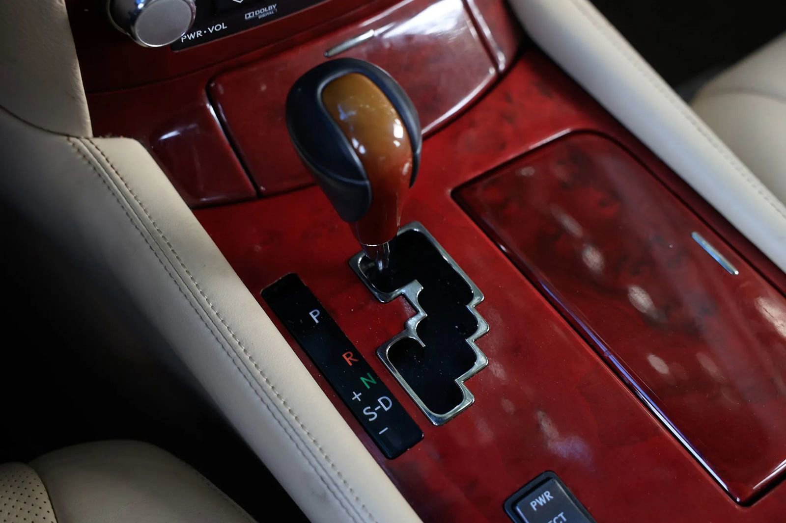 Used 2012 Lexus LS 460 L image 42