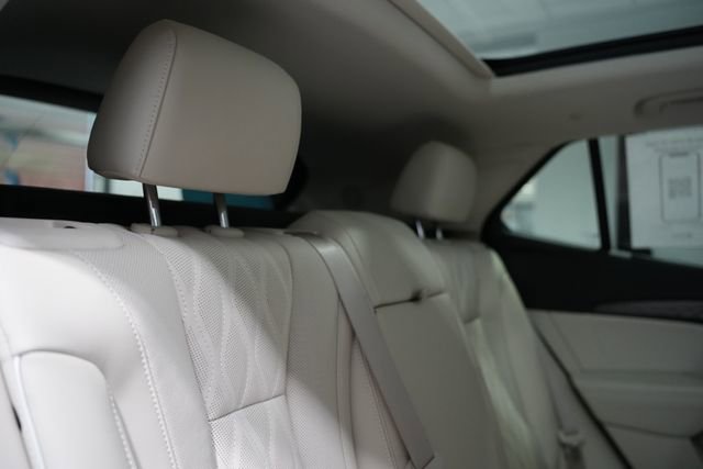 Used 2023 Buick Envision Avenir AWD/4WD image 20