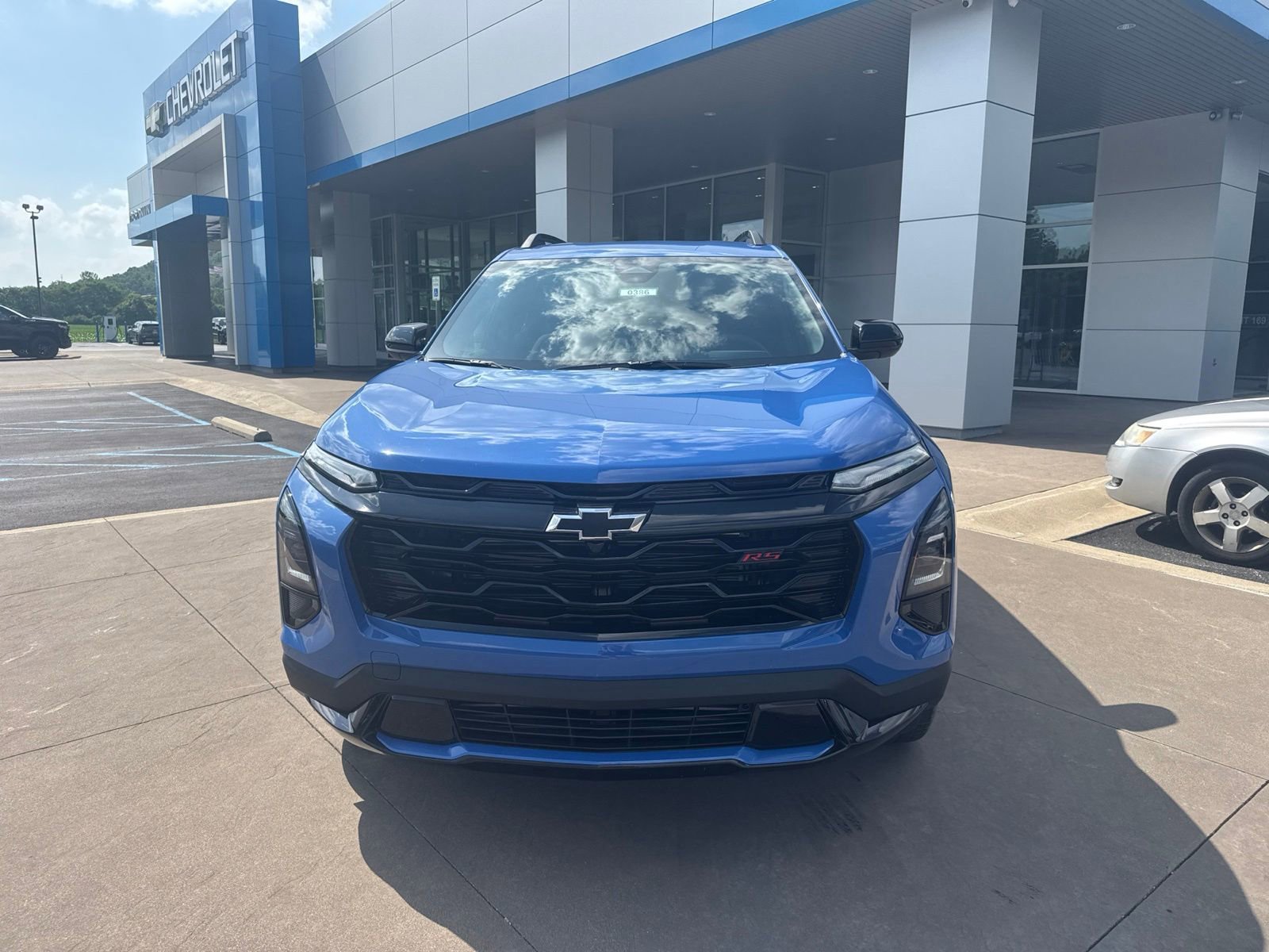 New 2026 Chevrolet Equinox RS AWD/4WD image 2