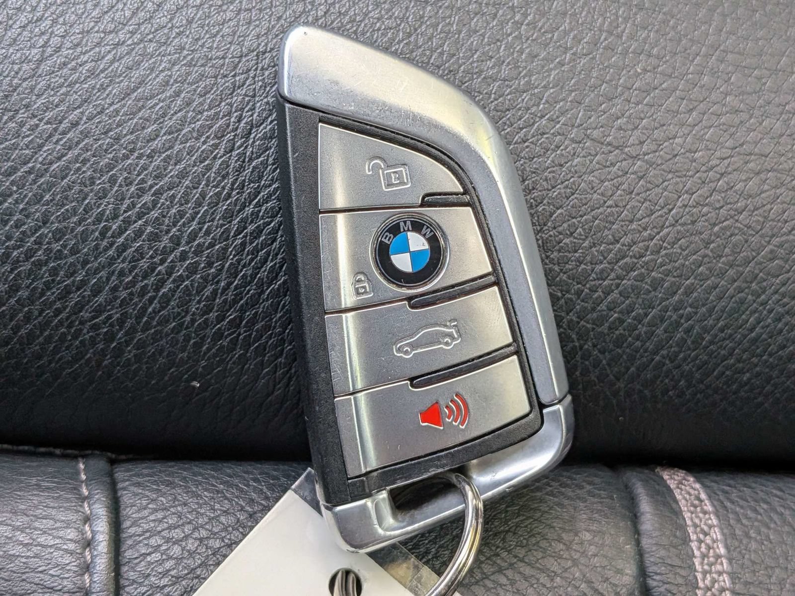 Used 2020 BMW M550i xDrive AWD/4WD image 27