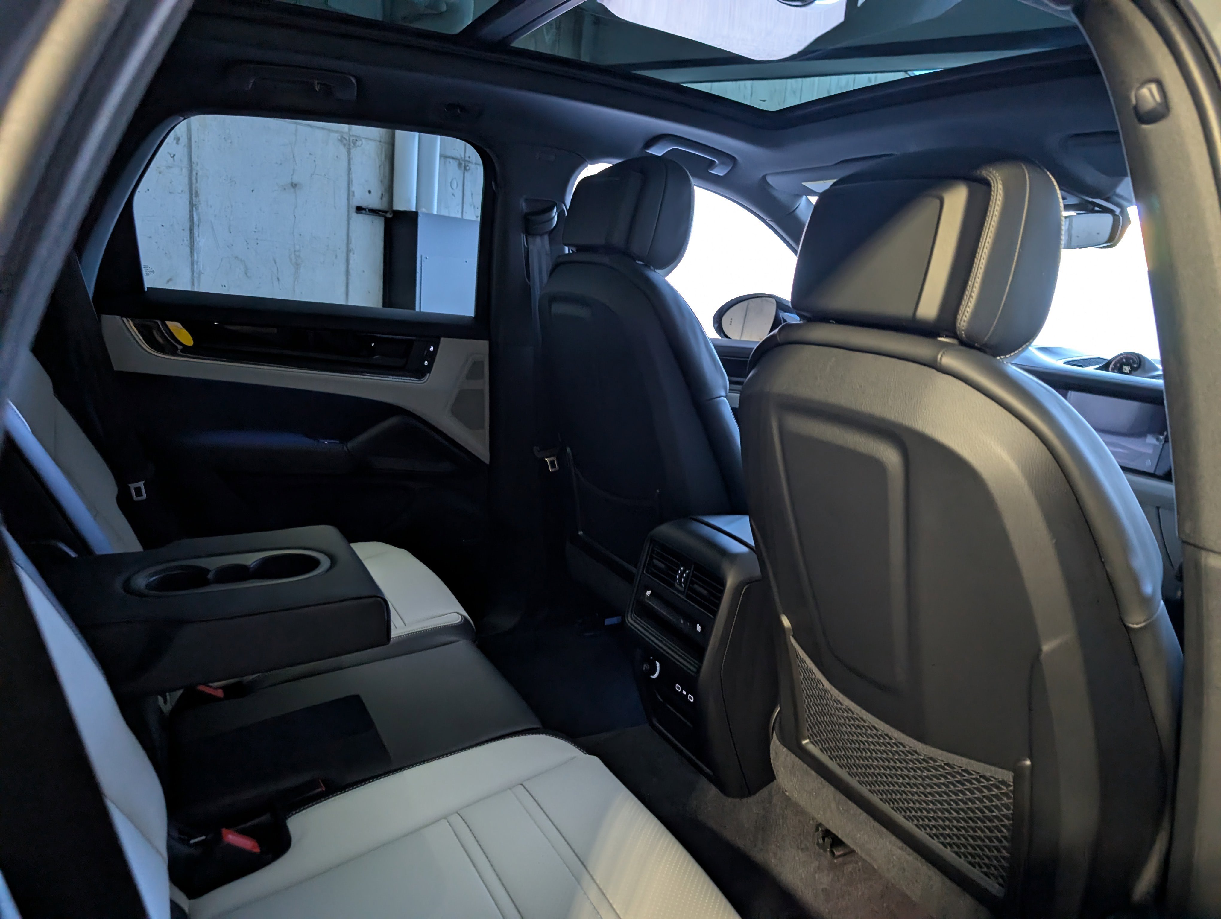 New 2026 Porsche Cayenne E-Hybrid image 23