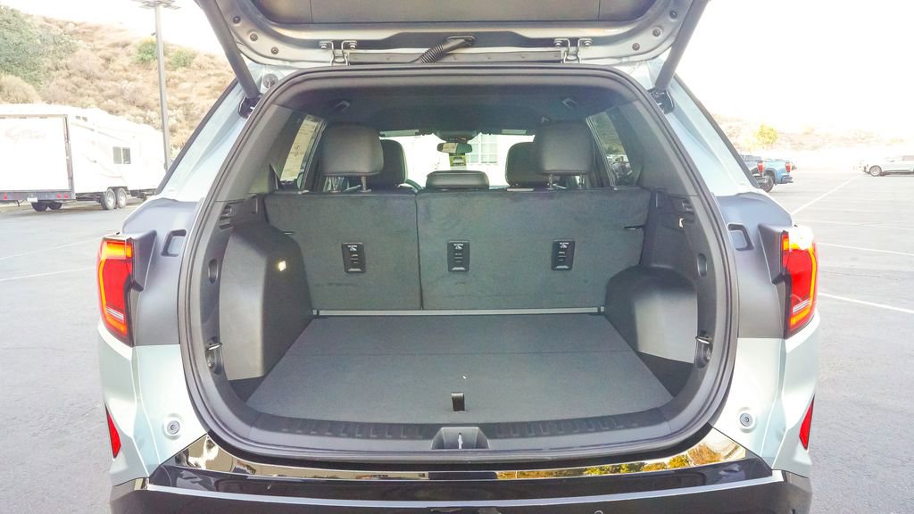 New 2026 GMC Terrain AT4 w/ Convenience Package III image 9