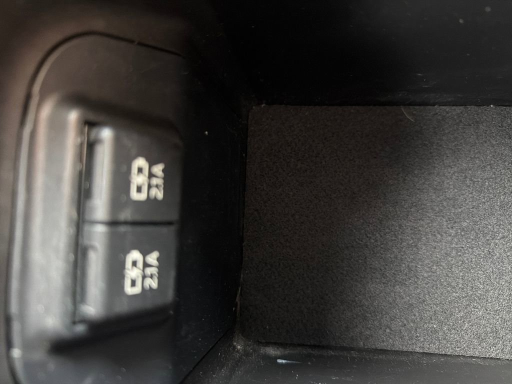 Used 2020 Toyota RAV4 XLE w/ Convenience Package AWD/4WD image 46