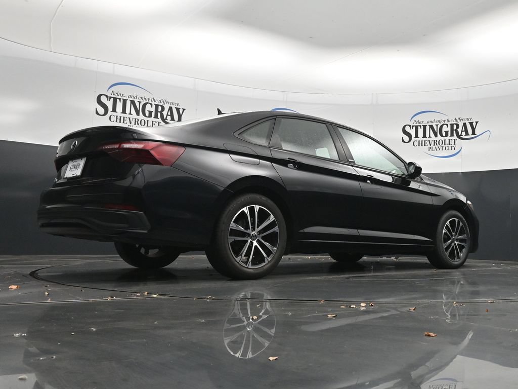 Used 2023 Volkswagen Jetta Sport FWD image 32