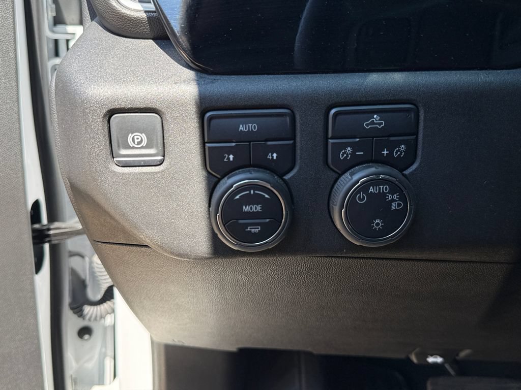 Used 2025 Chevrolet Silverado 1500 LT w/ Work Truck Package AWD/4WD image 14