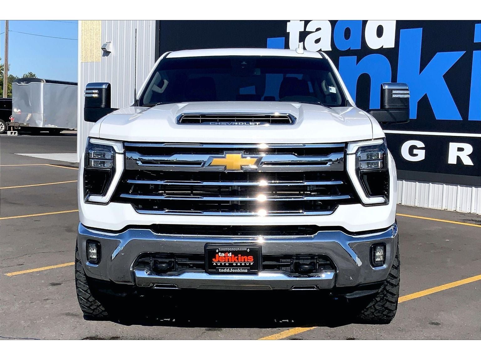 Used 2024 Chevrolet Silverado 3500 LTZ AWD/4WD image 3