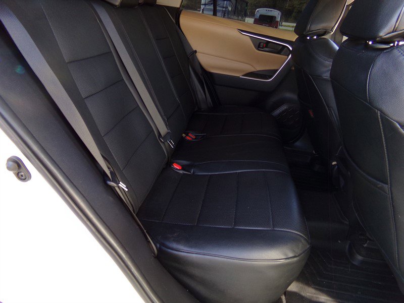 Used 2019 Toyota RAV4 LE AWD/4WD image 29
