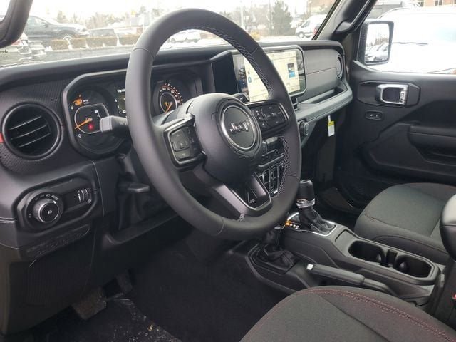 New 2026 Jeep Wrangler Unlimited Rubicon w/ Technology Group image 13