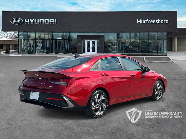 Certified 2025 Hyundai Elantra SEL FWD image 6