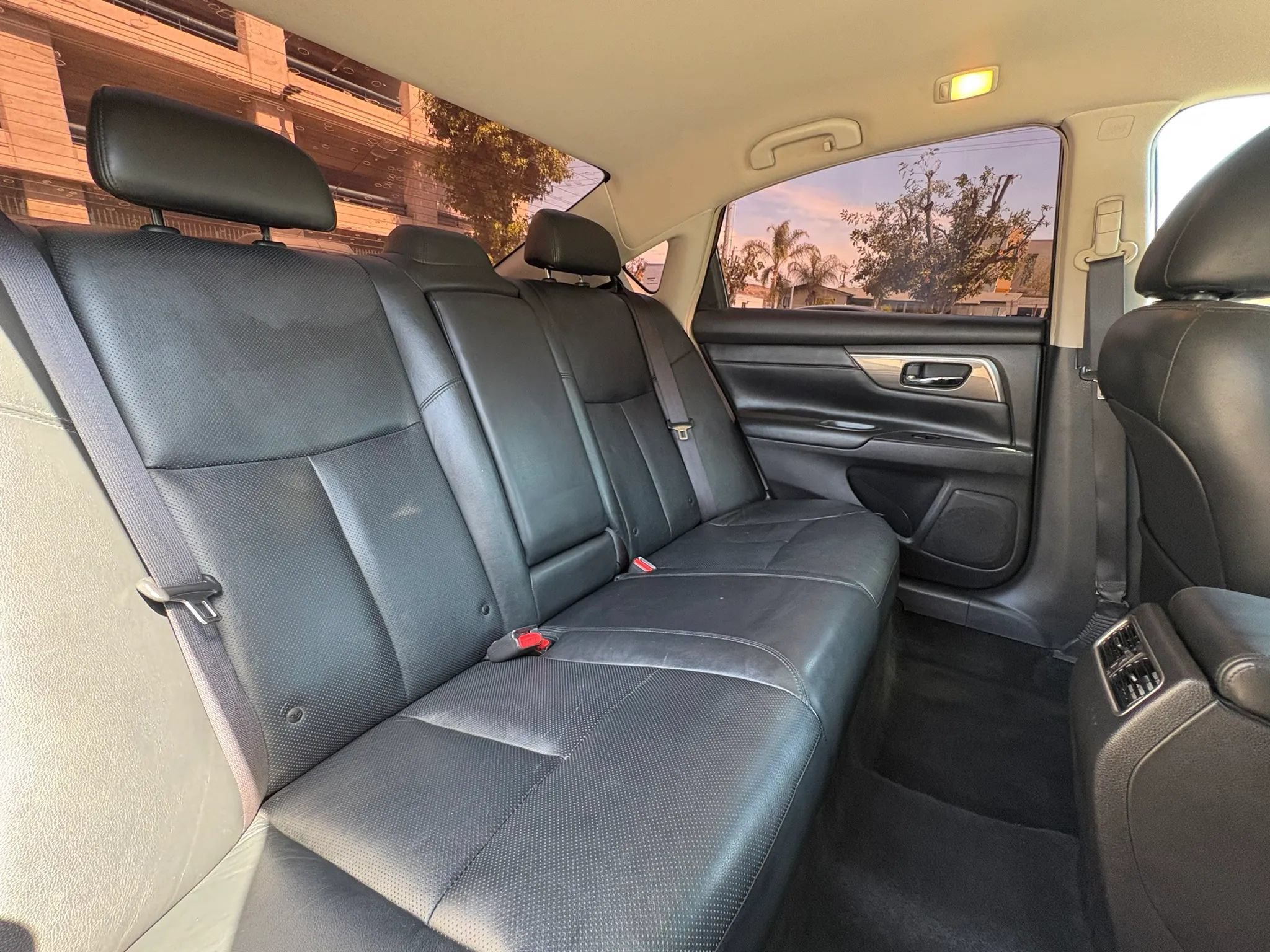 Used 2013 Nissan Altima 2.5 SL FWD image 15