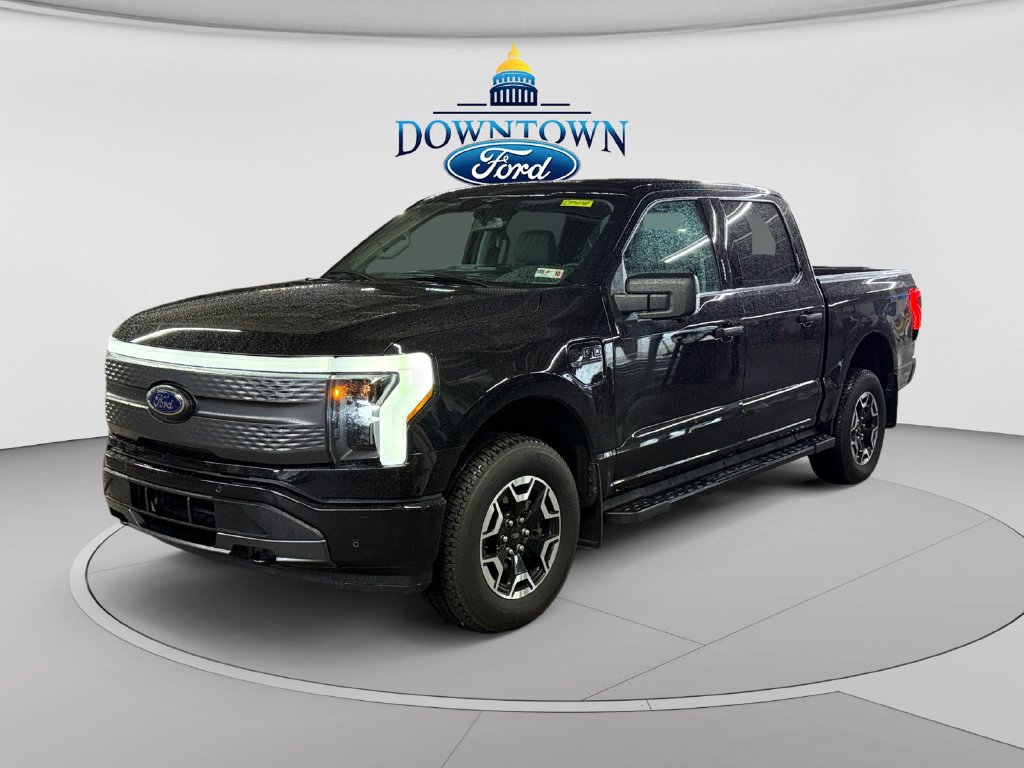 Used 2023 Ford F150 Lightning XLT AWD/4WD image 7